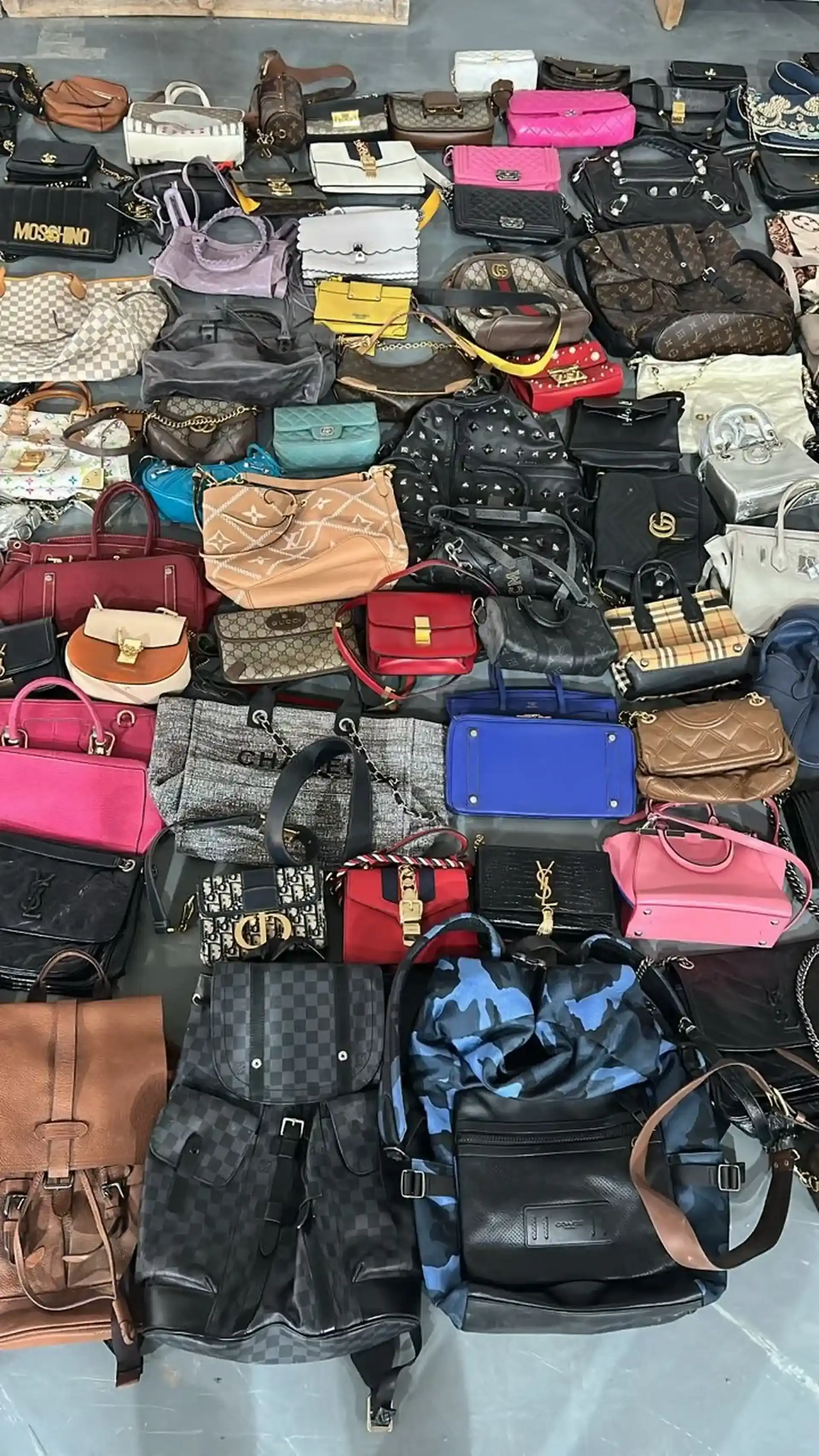 RealismThrift Wholesale Used Brand Bags - High-Quality A-Grade Bulk Inventory from China Sorting Facility