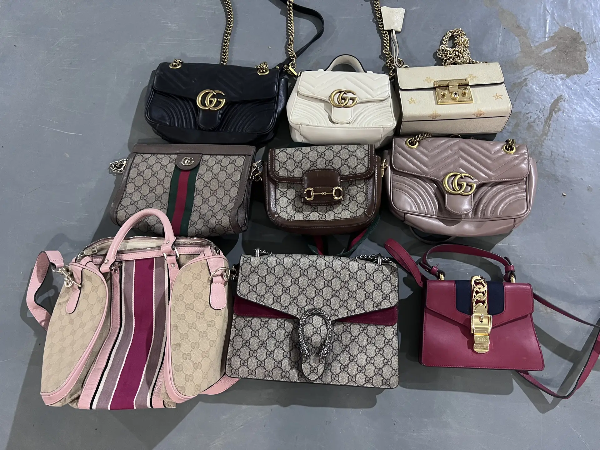 RealismThrift Final QC and Packing - Branded Second-Hand Bags Ready for Professional Export Shipment