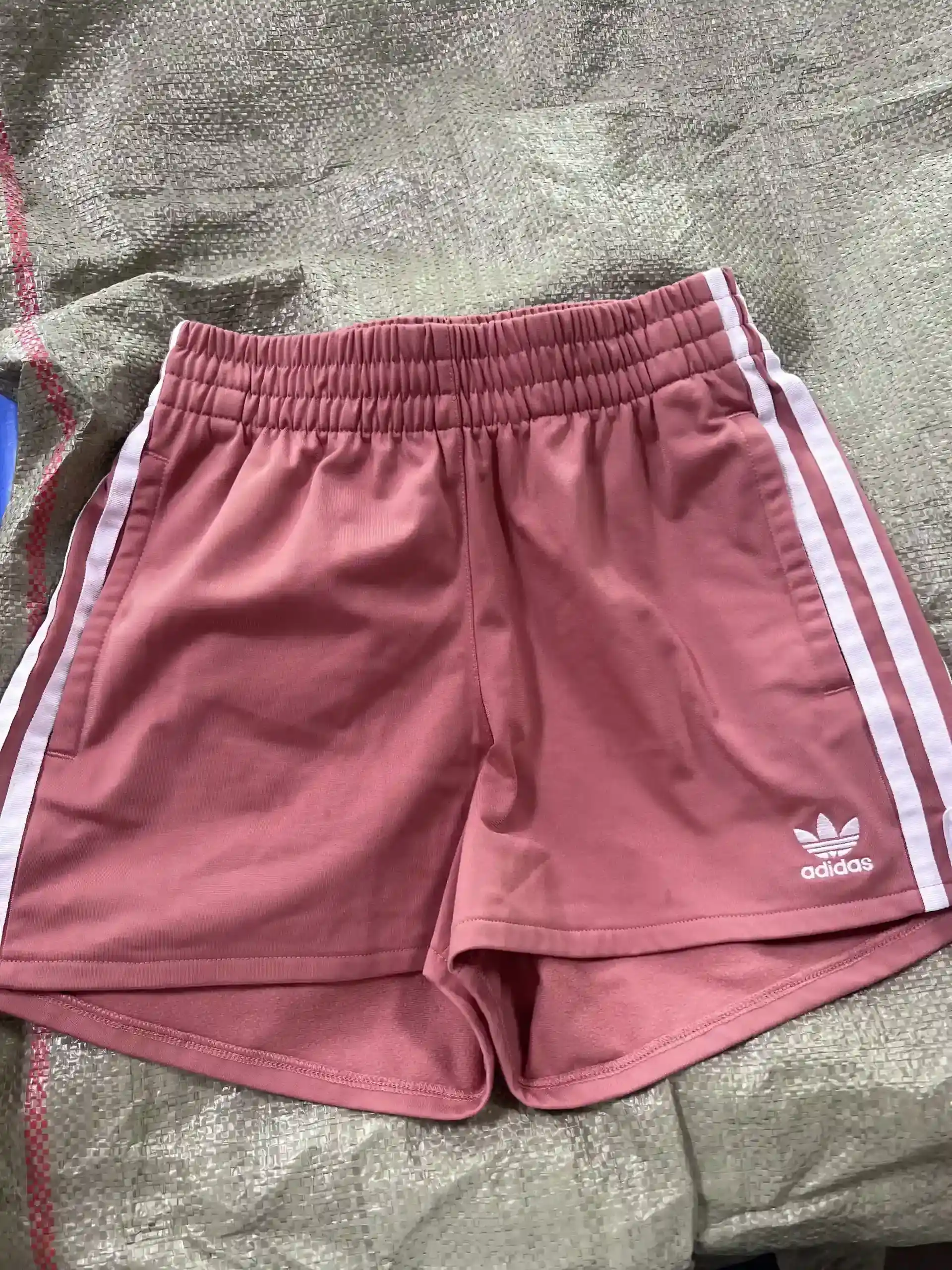 RealismThrift Typical Bale Composition - High-Quality Sorted Second-Hand Sportswear for Retail Resale