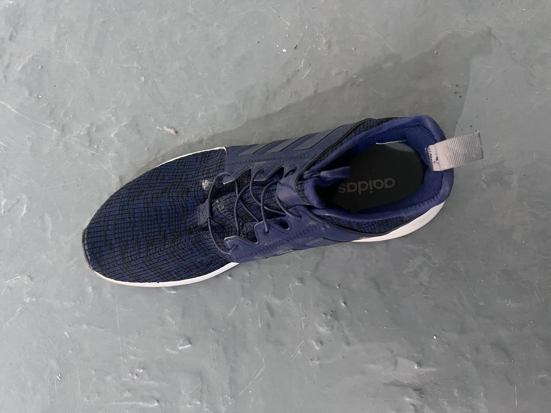 RealismThrift Used Adidas Shoes Wholesale - A-Grade Branded Second-Hand Shoes Bulk Supply